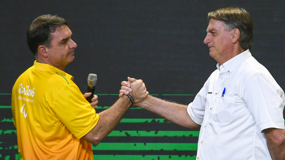 "Jaque mate": Hermano de Flávio Bolsonaro sobre su candidatura a la Presidencia de Brasil