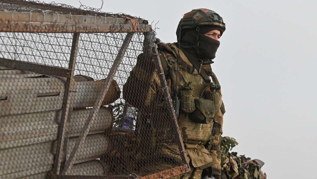 Ejército ruso tiene bajo "total control" parte de una importante localidad en Donbass