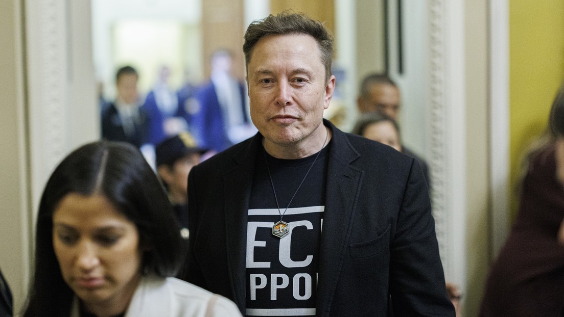 "Si tienes útero, eres mujer. De lo contrario, no lo eres": El mensaje de Elon Musk que provocó un acalorado debate