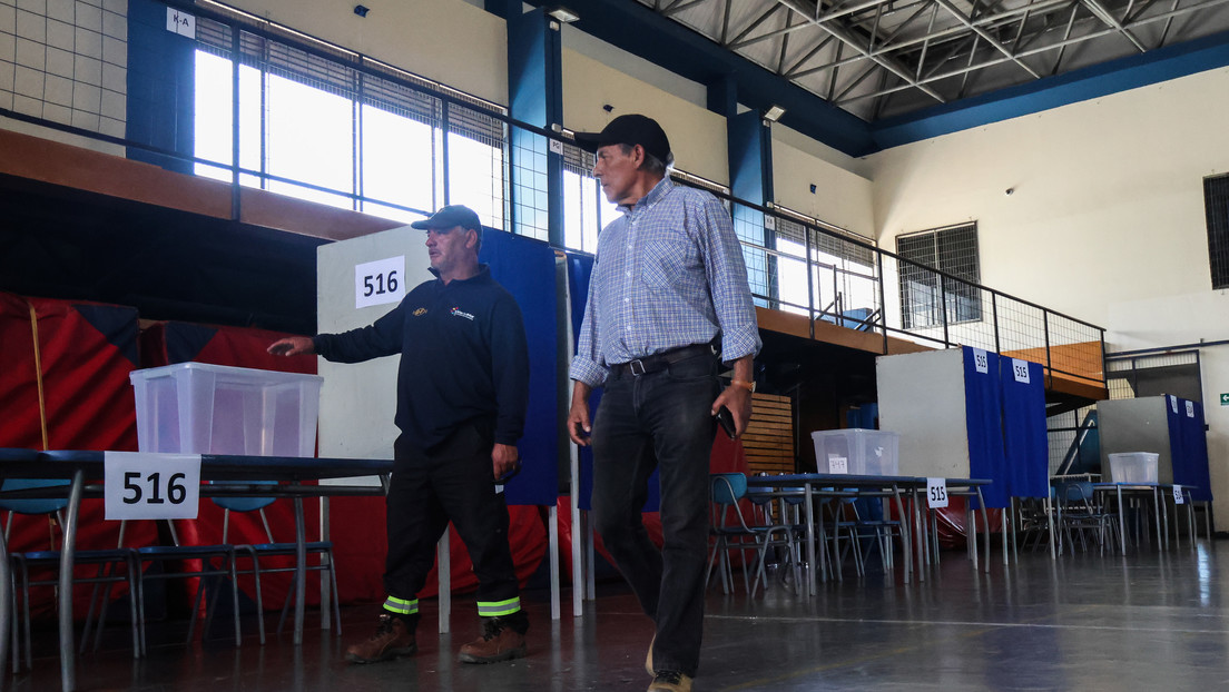 Abren las urnas para la segunda vuelta de las presidenciales de Chile