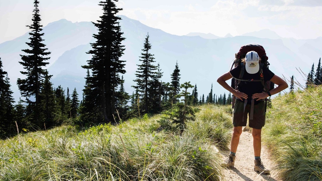 Repensar la vida: mujer deja su trabajo de oficina para atravesar EE.UU. a pie en solitario