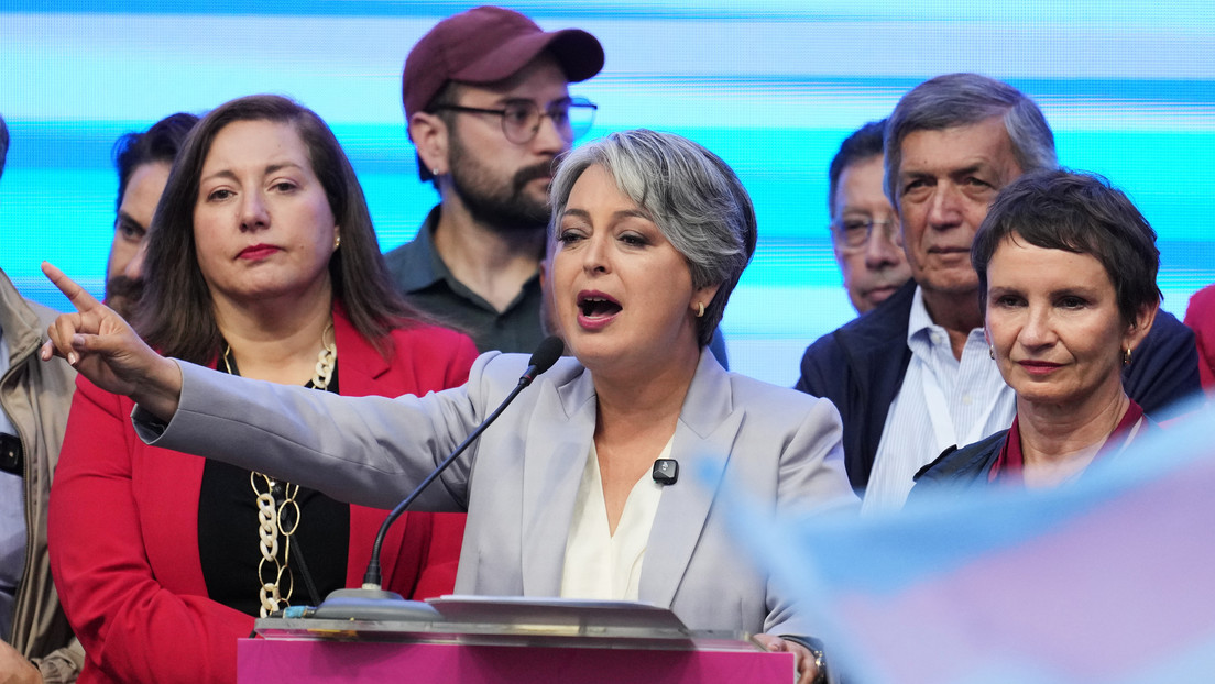 Jeannette Jara reconoce su derrota ante José Antonio Kast en las presidenciales en Chile