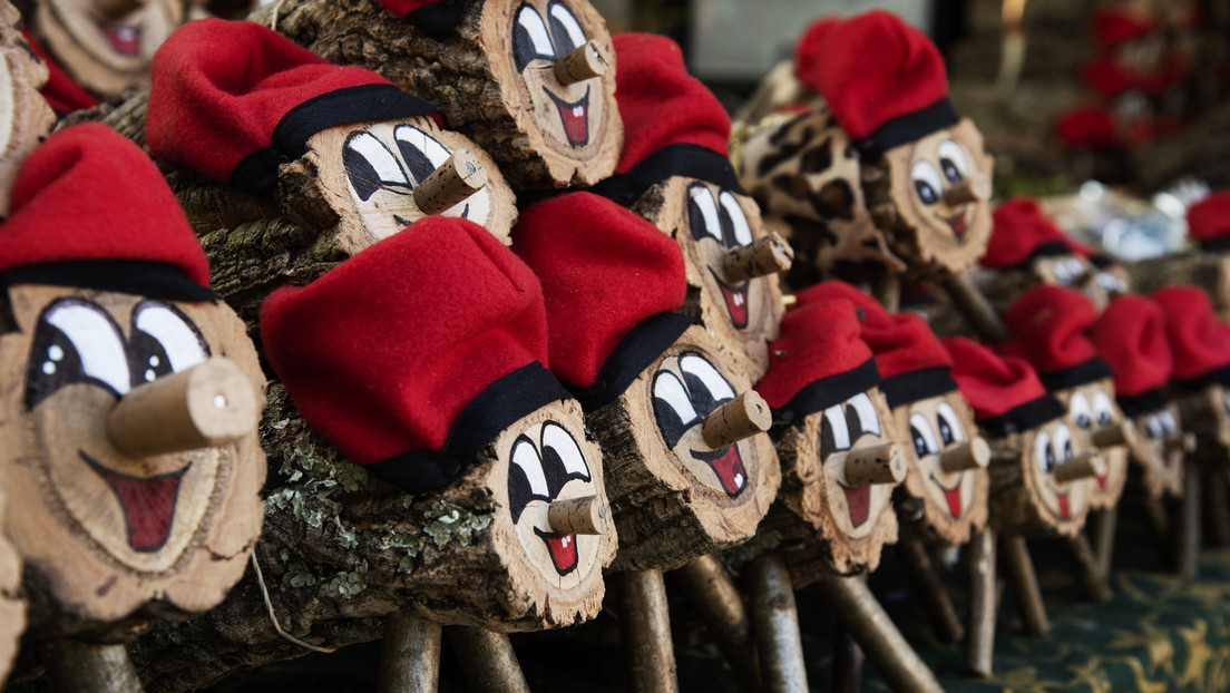 Troncos que  cagan , carboneros y montañeros: así es la Navidad sin Santa Claus