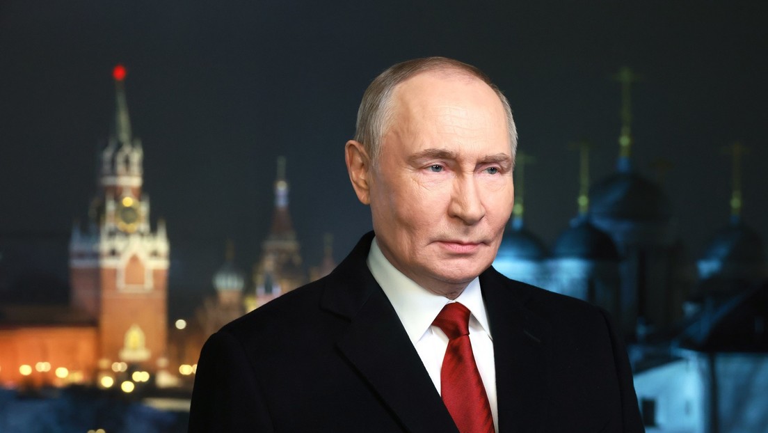 "Juntos somos una gran familia fuerte y unida": Putin felicita al pueblo ruso por el Año Nuevo