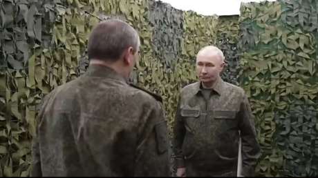 PRIMERAS IMÁGENES de la visita de Putin a un puesto de mando militar