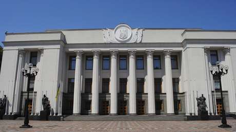 La situación en Ucrania "está al borde", advierten en su Parlamento