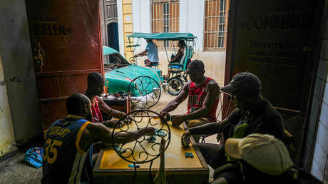 Cuba sufre una "desconexión" que deja sin servicio eléctrico a la zona occidental