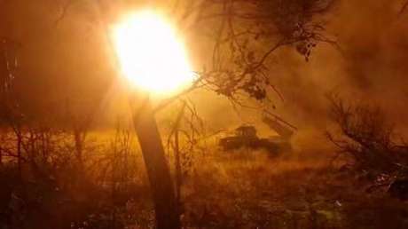 VIDEO: 'Granizo' ruso rompe la defensa ucraniana con golpes arolladores