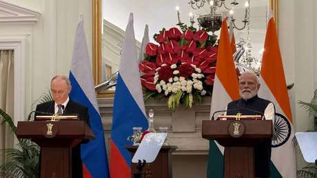 Putin y Modi firman varios documentos y acuerdos bilaterales