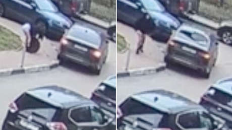 Drama en la provincia de Moscú: hace pedazos del coche de su ex con tapa de alcantarilla (VIDEO)