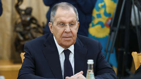 Lavrov sobre Occidente: "En su desesperada ceguera política, se ilusionan con vencer a Rusia"