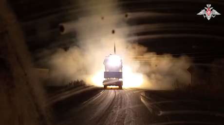 'Calor del sol' arrasa el frente: lanzallamas pesado ruso aplasta posiciones ucranianas (VIDEO)