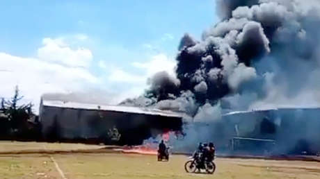 Una avioneta se estrella y deja al menos 7 muertos en el Estado de México (VIDEOS)