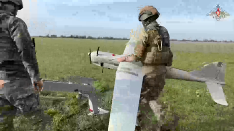 Trabajo en equipo: así se coordinan drones y artillería rusos en la zona de la operación especial (VIDEO)