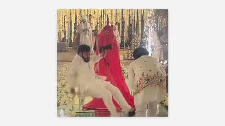 Todo por la foto perfecta: fotógrafo le roba el 'show' a la novia en plena boda (VIDEO)