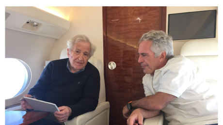 FOTOS: Noam Chomsky aparece en un avión con Jeffrey Epstein