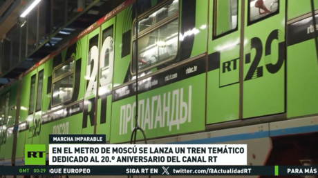 El metro de Moscú pone en los rieles un 'tren temático' dedicado al 20 aniversario del canal RT