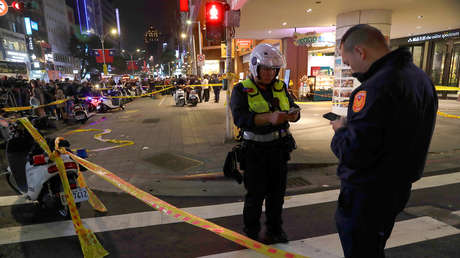 Horror en Taiwán: Hombre armado con cuchillo y granadas de humo ataca a transeúntes (VIDEO)