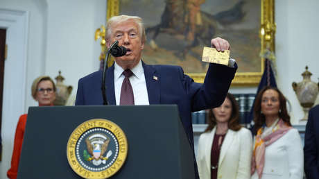 Trump presume su 'Tarjeta Dorada': "Una 'green card' con esteroides"