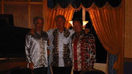 La Administración Trump publica cientos de miles de archivos de Epstein