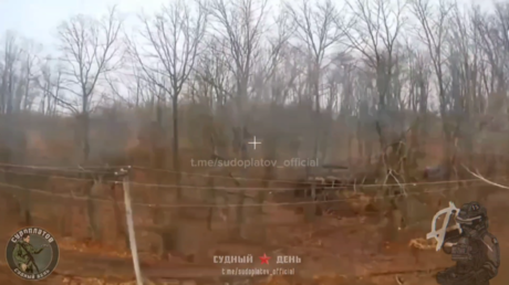 VIDEO: Ataque coordinado con drones contra un obús ucraniano en la provincia de Járkov