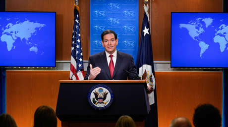 VIDEO: Putin 'se cuela' en rueda de prensa de Rubio