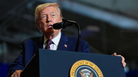 "Señal de muerte en la política": Trump habla sobre las mujeres hermosas (VIDEO)