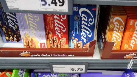 Roba alimentos en una tienda y cambia el 'botín' por aguardiente casero