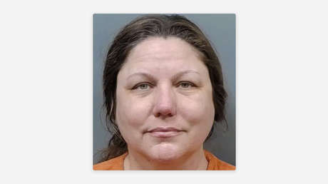 Mujer asesina a sus dos exmaridos el mismo día