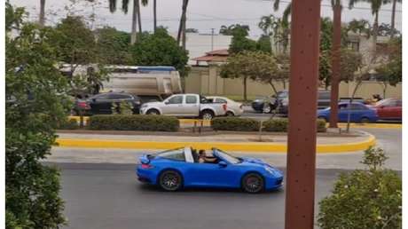 VIDEO: ¿Cierran una vía en Ecuador para que el presidente pise el acelerador de su Porsche?