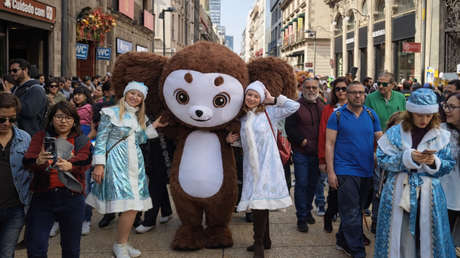VIDEOS: Desfile navideño ruso en Ciudad de México