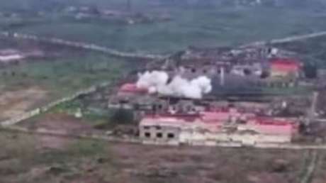 VIDEO: Artillería rusa reduce a cenizas las posiciones enemigas