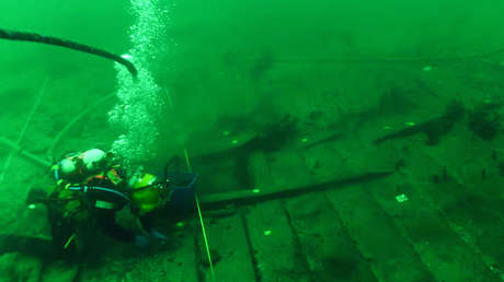 "Increíble": Hallan colosal barco medieval sumergido en las aguas durante 600 años