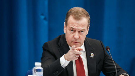 "Apestoso bastardo de Kiev": Medvédev comenta el intento de atacar una residencia de Putin