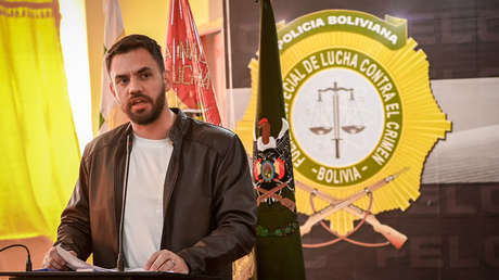 Detienen a un exministro boliviano por "obstrucción policial"