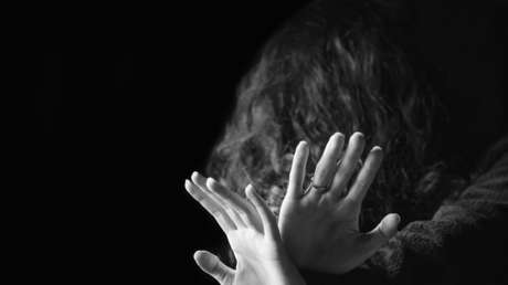 Joven belga sufre dos violaciones en una noche, pero la Policía le niega ayuda