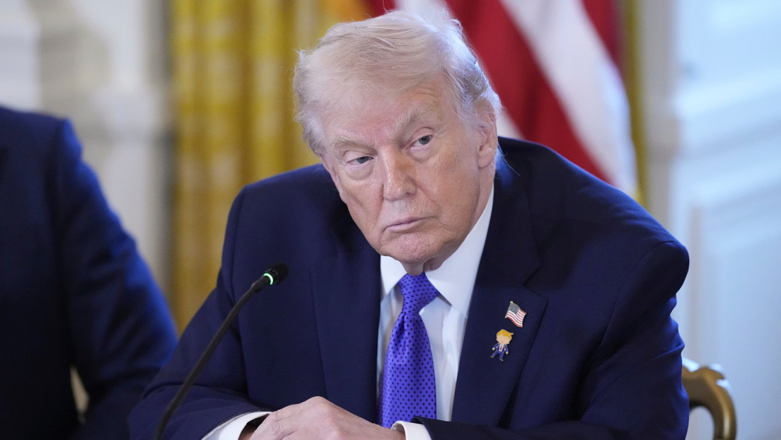 Trump amenaza a Irán con "golpes a niveles que nunca antes han sufrido" si ataca bases de EE.UU.