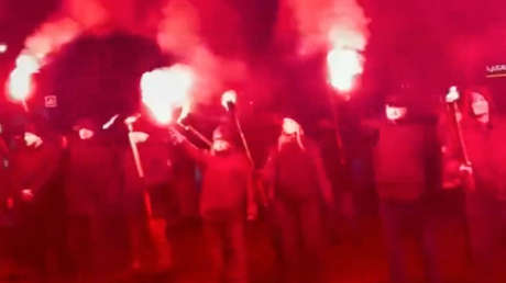 Ucrania honra con antorchas al colaborador nazi Stepán Bandera, verdugo elevado a héroe nacional (VIDEOS)