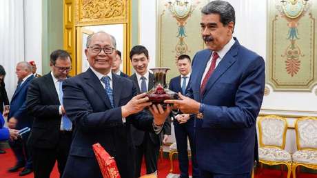 "Faro de esperanza para pueblos que resisten al imperialismo": Maduro evalúa la relación estratégica con China