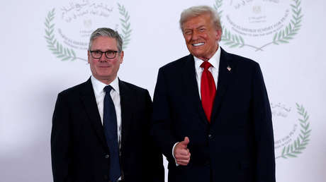 Apuntan a Starmer por desviar miles de millones de libras destinadas a la sanidad para favorecer a Trump