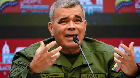 Padrino López: La Fuerza Armada Nacional Bolivariana rechaza el "cobarde secuestro" de Maduro