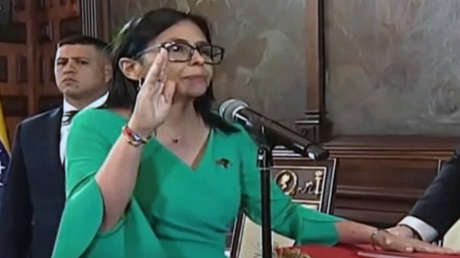Delcy Rodríguez jura como presidenta encargada de Venezuela