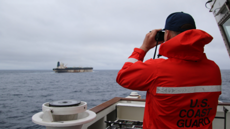 El Comando Europeo de EE.UU. confirma la detención del petrolero ruso en el Atlántico