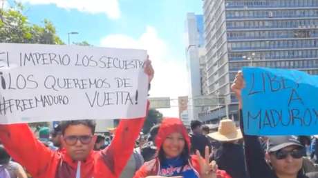 "El imperio los secuestró, los queremos de vuelta": Jóvenes venezolanos exigen liberación de Maduro y Flores
