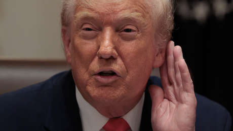 El líder supremo de Irán predice el derrocamiento de Trump