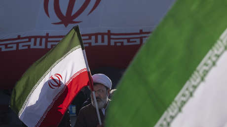 Líder supremo iraní: "La República Islámica no cederá ante quienes quieren destruirla"