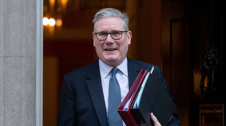 Enviado de Putin: "Keir Starmer y el Estado profundo del Reino Unido están destruyendo todo"