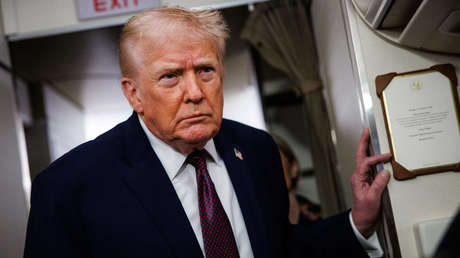 Trump: "La defensa de Groenlandia es dos trineos tirados por perros"