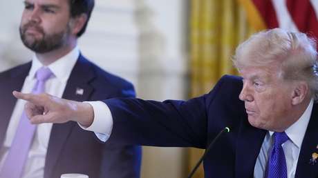 Trump anuncia un arancel del 25 % a "cualquier país que haga negocios" con Irán