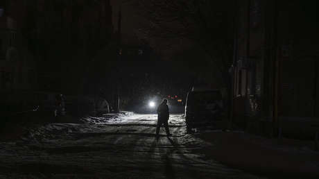 Reportan explosiones en Kiev en medio de alertas aéreas